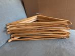Houten kledinghangers, Ophalen, Zo goed als nieuw, Hout