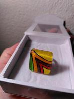 Grote vierkante ring 🦜 HANDMADE 🦜 Kleurrijk  Verstelbaar, Ophalen of Verzenden, Zo goed als nieuw, Overige materialen, Dame