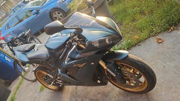 Yamaha r1 beschikbaar voor biedingen