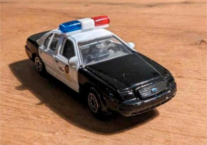 Welly Ford Crown Victoria Police Interceptor – LAPD, Hobby en Vrije tijd, Modelauto's | Overige schalen, Gebruikt, Auto, Ophalen of Verzenden