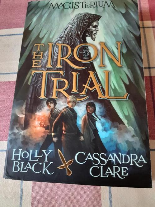 Cassandra Clare:magisterium:the iron trial 9780857532503, Boeken, Chicklit, Gelezen, Ophalen