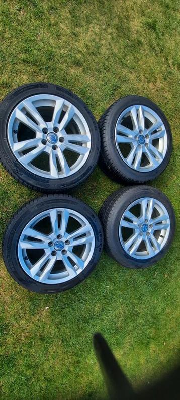Volvo v70 velgen inclusief winterbanden en zomerbanden  beschikbaar voor biedingen