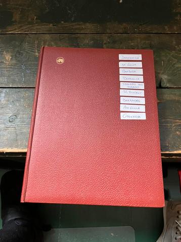 Wereld postzegels beschikbaar voor biedingen