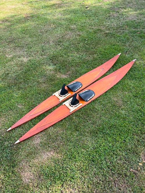 Leuke Decoratieve Vintage oude Houten WATERSKI’S Scandinavië, Watersport en Boten, Waterski's, Gebruikt, Waterski's, 160 cm of meer