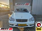 Mercedes C-klasse AMG 32 V6 Kompressor Special Edition Pano, Auto's, Stoelverwarming, Achterwielaandrijving, Gebruikt, Zwart
