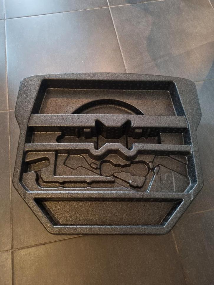 Opbergbak Kofferbak Toyota Yaris 2020, Auto-onderdelen, Interieur en Bekleding, Toyota, Gebruikt, Ophalen of Verzenden