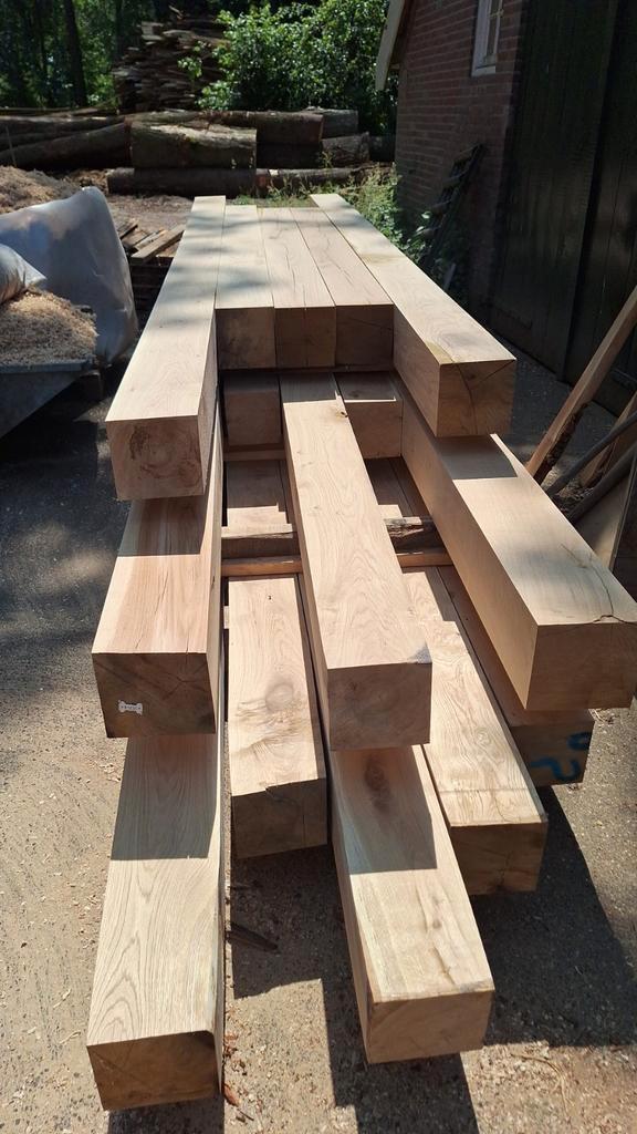 Eiken palen 15x15, 20x20 en 25x25 – fijnbezaagd of geschaafd, Tuin en Terras, Palen, Balken en Planken, Nieuw, Balken, 250 cm of meer