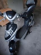 Elektrische scooter, bouwjaar 2020, weinig km, Fietsen en Brommers, Scooters | Piaggio, Ophalen, Overige modellen, Elektrisch
