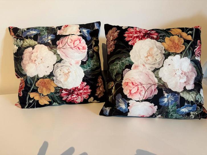 Set van 2 sierkussens met bloemenprint Essenza, Huis en Inrichting, Woonaccessoires | Kussens, Nieuw, Zwart, Vierkant, Ophalen of Verzenden