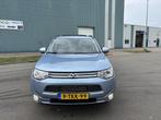 Mitsubishi Outlander 2.0 PHEV Instyle 4X4 Automaat 122 PK. Z, Automaat, Beige, 4 cilinders, Blauw