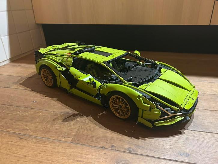 LEGO Lamborghini Sian, Kinderen en Baby's, Speelgoed | Duplo en Lego, Zo goed als nieuw, Lego, Complete set, Ophalen of Verzenden