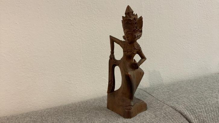 Balinees handgesneden beeldje, Antiek en Kunst, Curiosa en Brocante, Ophalen of Verzenden