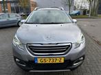 Peugeot 2008 1.2 PureTech Allure 110PK NAVI PANO TRHK NAP!, Auto's, Peugeot, Gebruikt, Euro 6, 1270 kg, Leder en Stof