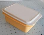 Vintage Tupperware botervloot 1841-4, Huis en Inrichting, Ophalen of Verzenden, Zo goed als nieuw, Geel, Overige typen