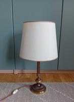 Klassieke brocante tafellamp, Ophalen of Verzenden, Gebruikt, Brocante, 50 tot 75 cm