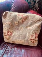 2 Luxe Unieke Barok Gobelin kussens met kronen, schilden etc, Huis en Inrichting, Ophalen of Verzenden, Zo goed als nieuw