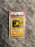 Pokémon base set Raichu PSA 8, Hobby en Vrije tijd, Verzamelkaartspellen | Pokémon, Verzenden, Zo goed als nieuw