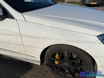 MERCEDES E KLASSE W212 wit 149 rechts voorscherm 2009-2013 beschikbaar voor biedingen