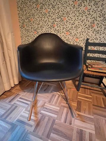 Vitra RAR schommelstoel beschikbaar voor biedingen