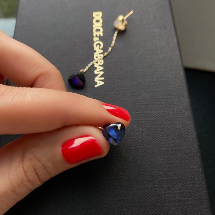 oorbellen 18K saffier geel goud hart, Sieraden, Tassen en Uiterlijk, Oorbellen, Nieuw, Hangers, Goud, Blauw, Met edelsteen, Ophalen of Verzenden