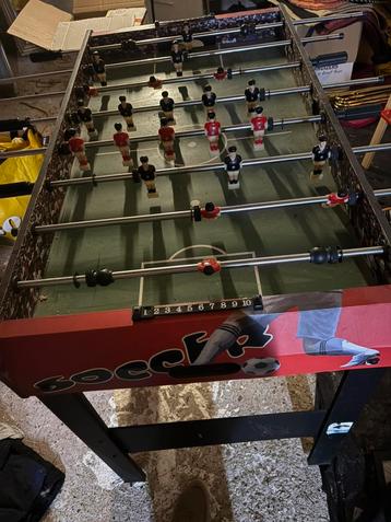Voetbal tafel beschikbaar voor biedingen