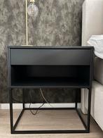 2x Ikea Vikhammer Nachtkastjes (60cm breed), Ophalen, Overige materialen, Gebruikt, 45 tot 65 cm