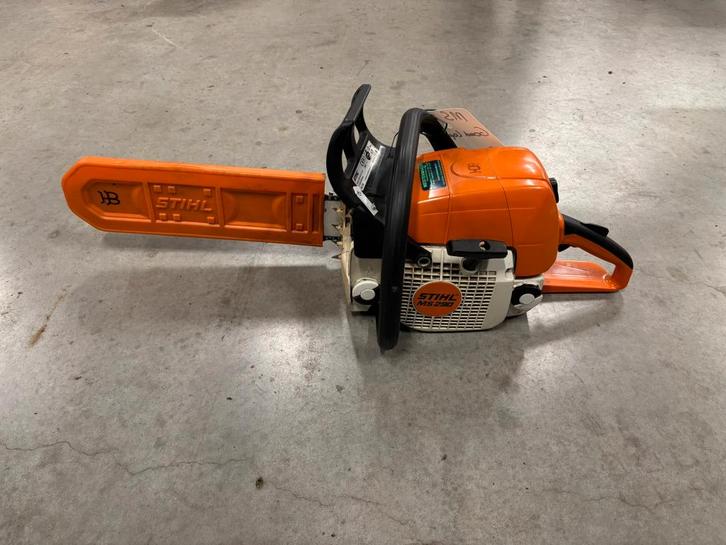 Stihl MS 290 kettingzaag, Tuin en Terras, Hand-tuingereedschap, Gebruikt, Overige soorten, Ophalen of Verzenden