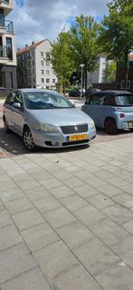 Fiat Croma 1.8 16V 2006 Grijs, Auto's, Fiat, Stof, 74 €/maand, Parkeersensor, 4 cilinders