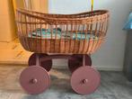 Vintage Rotan Wiegje op Wielen, Kinderen en Baby's, Babywiegjes en Ledikanten, Ophalen, Zo goed als nieuw, Wieg