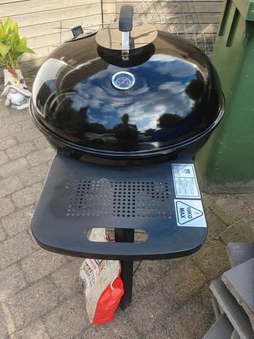 Barbecue bbq barbeque  beschikbaar voor biedingen