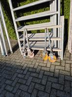 Mooi klussteiger 8.2 werkhoogte, Doe-het-zelf en Verbouw, Ophalen, Rolsteiger of Kamersteiger, 5 meter of hoger