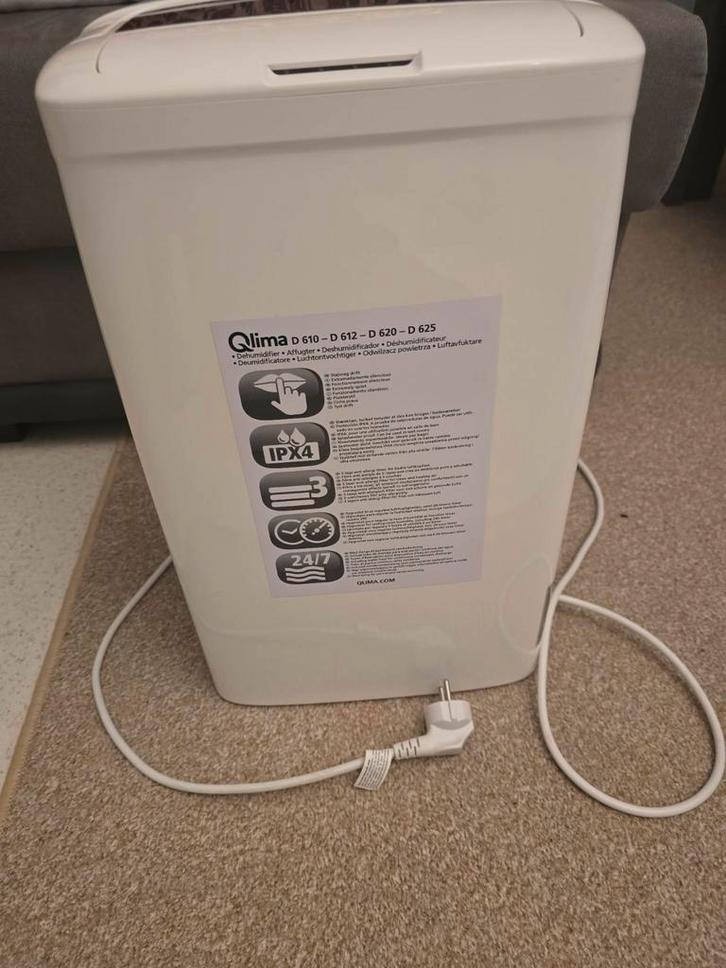 Qlima D 612 Luchtontvochtiger in nieuwstaat, Witgoed en Apparatuur, Luchtbehandelingsapparatuur, Zo goed als nieuw, Luchtontvochter