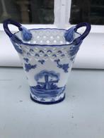 Delfts blauw vaasje, Ophalen of Verzenden