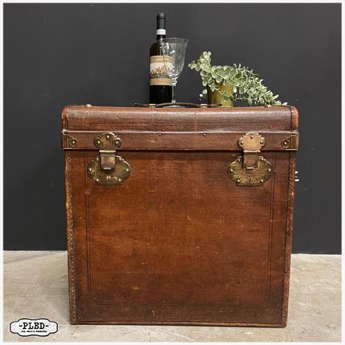 Oude reiskoffer / kist / leder - messing - stevig / bijzetta, Antiek en Kunst, Curiosa en Brocante, Ophalen