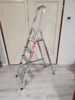 Altrex ladder 5 treden  voor €45,-, Ophalen, Gebruikt, Nvt, Nvt