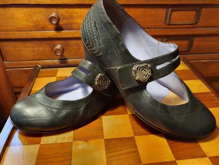 Durea zwart leren schoen mt 39 wijdte g is normaal, Kleding | Dames, Schoenen, Zo goed als nieuw, Overige typen, Zwart, Ophalen of Verzenden