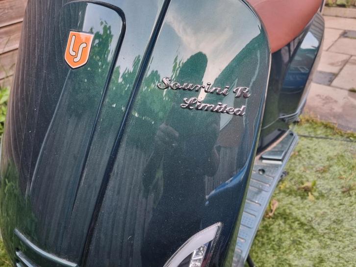 Scooter la sourini R limited, Fietsen en Brommers, Scooters | Vespa, Zo goed als nieuw, Overige modellen, Benzine, Ophalen of Verzenden