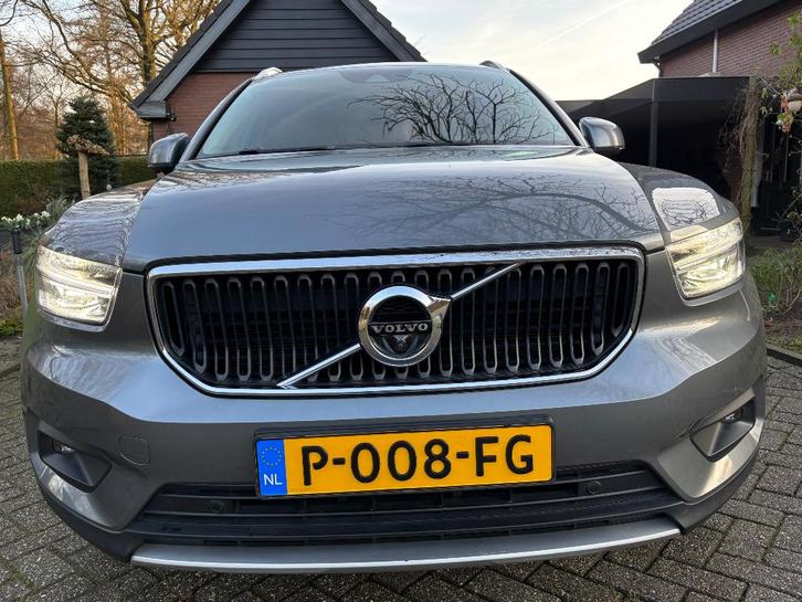 Volvo XC40 D4 190pk AWD Geartronic 2018 Grijs, Auto's, Volvo, Particulier, XC40, 360° camera, 4x4, ABS, Achteruitrijcamera, Adaptieve lichten