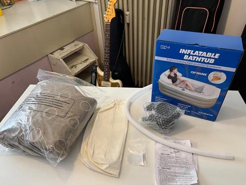 Mesa Living Opblaasbaar ligbad (Inflatable Bathtub), Huis en Inrichting, Badkamer | Badkamermeubels, Zo goed als nieuw, Overige typen