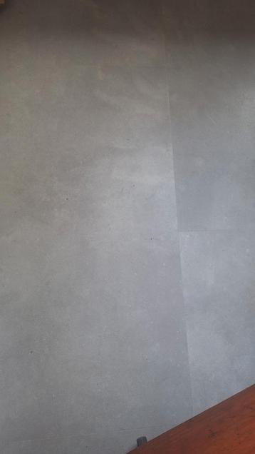 PVC Vloer - Licht Beton Grijs - 3 jaar oud beschikbaar voor biedingen