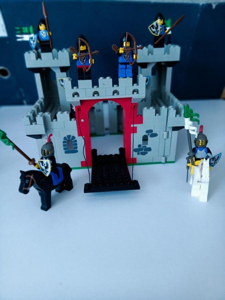Ridder Kasteel Black Knight nr 6073 en 6011,6040,6055, Kinderen en Baby's, Speelgoed | Duplo en Lego, Gebruikt, Lego, Complete set