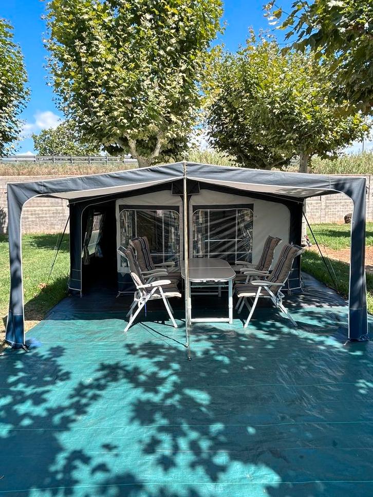 Hobby Clasic 420, Caravans en Kamperen, Caravans, Particulier, tot en met 4, Treinzit, Hobby, Vast bed, Luifel, Ophalen