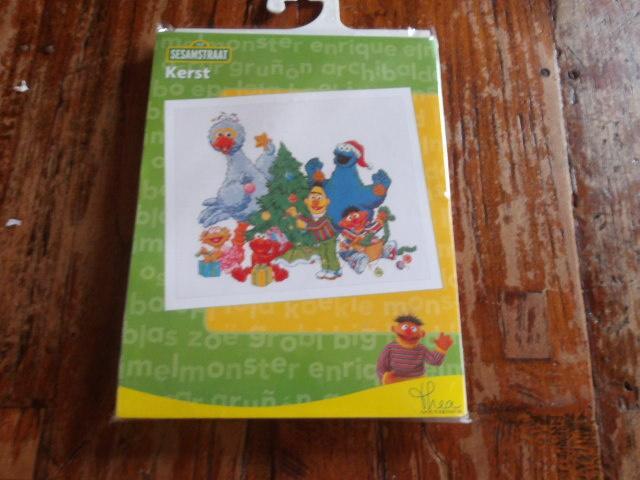 nieuw borduurpakket Thea Gouverneur Sesamstraat Kerst, Hobby en Vrije tijd, Borduren en Borduurmachines, Nieuw, Borduurpakket