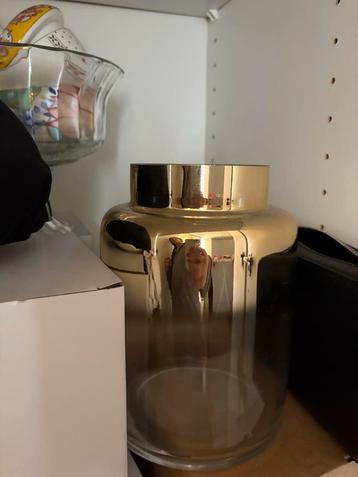 Mooi vaasje - Gouden accenten beschikbaar voor biedingen