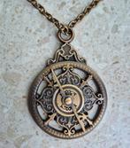 Efteling Ketting van Sindbad met draaiende hanger, Verzamelen, Efteling, Ophalen of Verzenden, Zo goed als nieuw, Button of Speldje