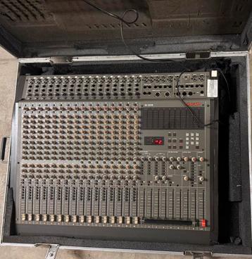 Tascam M 2516 regeltafel / mengpaneel in koffer beschikbaar voor biedingen
