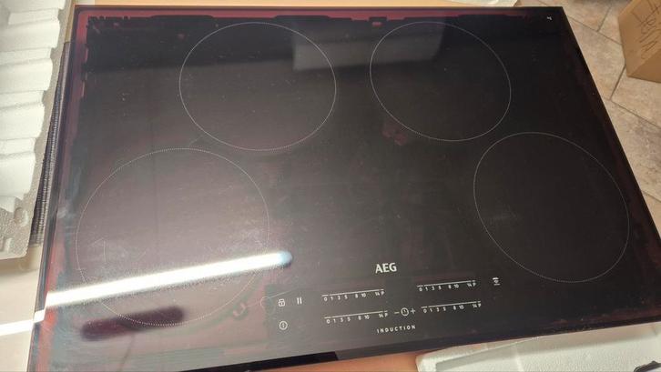 AEG IKB8440SFB Inductiekookplaat - 4 zones, Witgoed en Apparatuur, Kookplaten, Gebruikt, Inbouw, Inductie, 4 kookzones, Ophalen