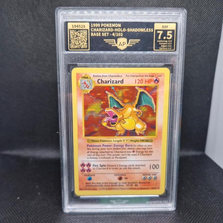 Charizard Holo Shadowless Base Set AP 7.5, Hobby en Vrije tijd, Verzamelkaartspellen | Pokémon, Zo goed als nieuw, Ophalen of Verzenden