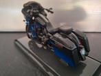 Harley-Davidson CVO Road Glide 2018 blauw-zwart Schaal 1:18, Maisto, Auto, Nieuw, Ophalen of Verzenden