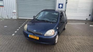 Toyota Yaris 1.3-16V VVT-i Sol Airco Automaat Blauw 2001 beschikbaar voor biedingen